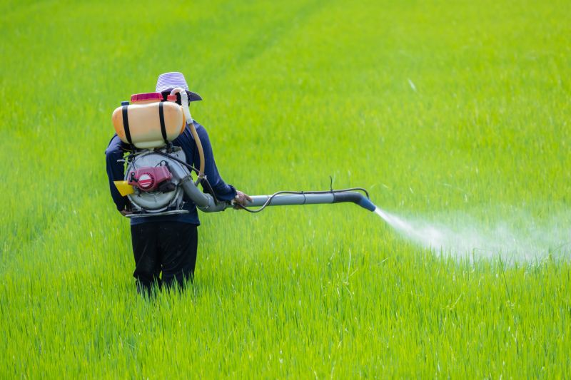 Keeps your outdoor spaces pest-free